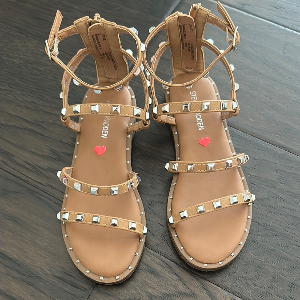 Steve Madden Girls Tan Studded Sandals